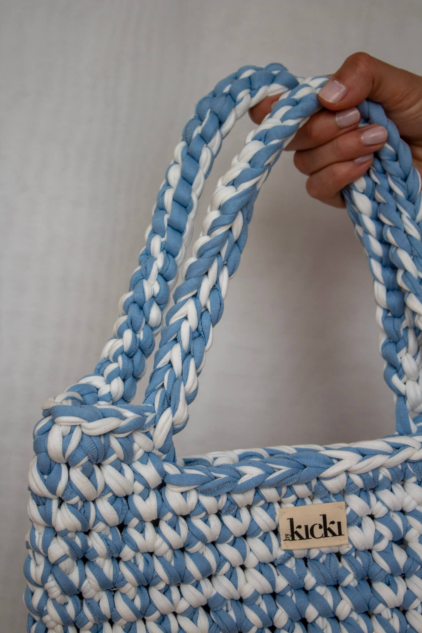 Häkeltasche I cloudy sky